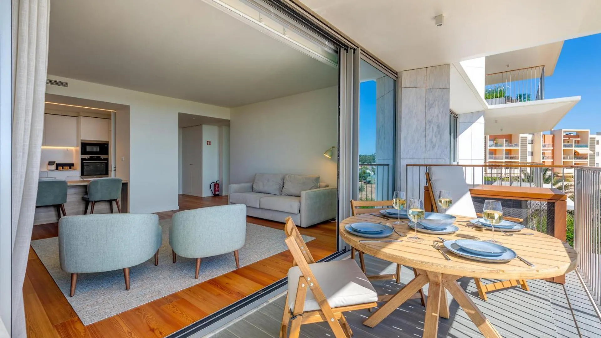Cond Bayline - T2 - Spa - Pool - Gym - Wifi - Nemo - By Bedzy Armacao de Pera 0*,  Portugal